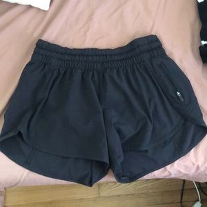 Lululemon black shorts